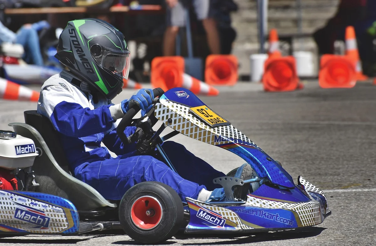 Karting professionnel : passer au niveau supérieur en 2026 avec ces astuces clés